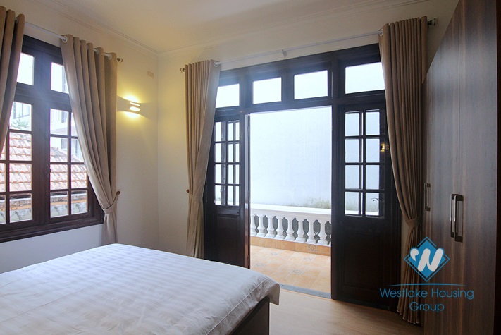 White house with courtyard for rent in Tay Ho district  